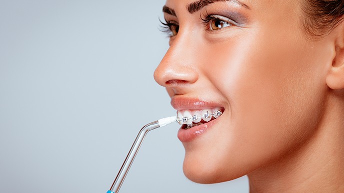 ¿Cómo usar el irrigador dental?